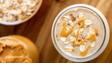 Almond Milk Peanut Butter Smoothie | Quick Breakfast